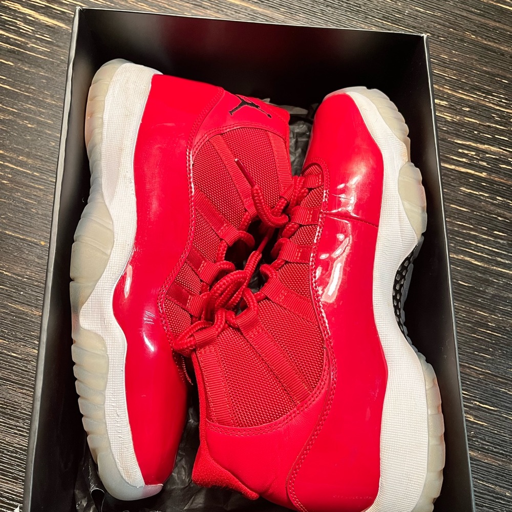 Jordan 11 - Picture 5 of 5